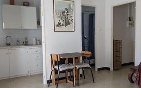 2 Pieces, Acces Jardin, Quartier Residentiel